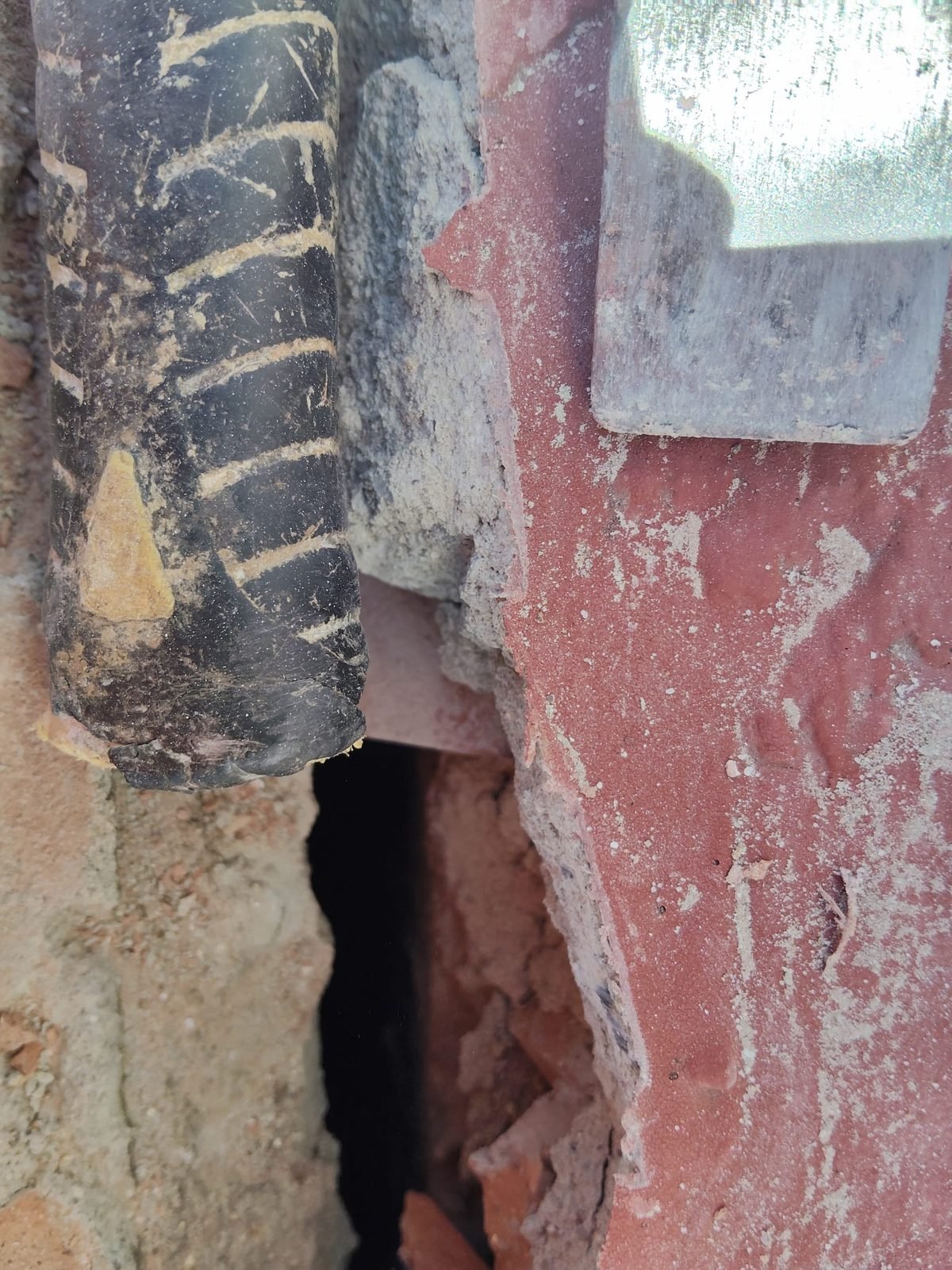 Filtración localizada antes de sellarla